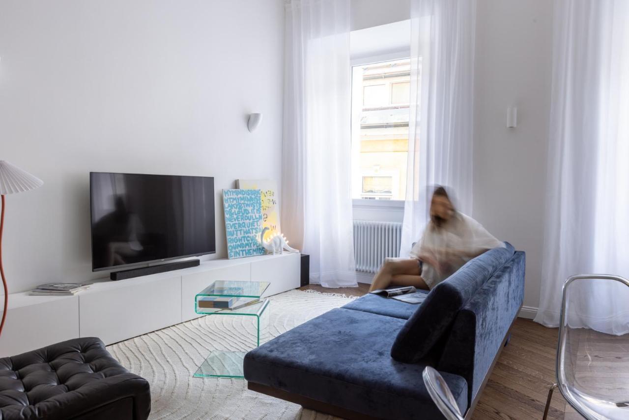 Swanky Residence, 4 Stars, Centre, Free Parking Apartment