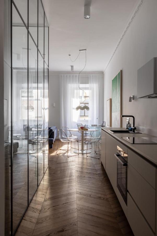 Swanky Residence, 4 Stars, Centre, Free Parking Apartment Laibach