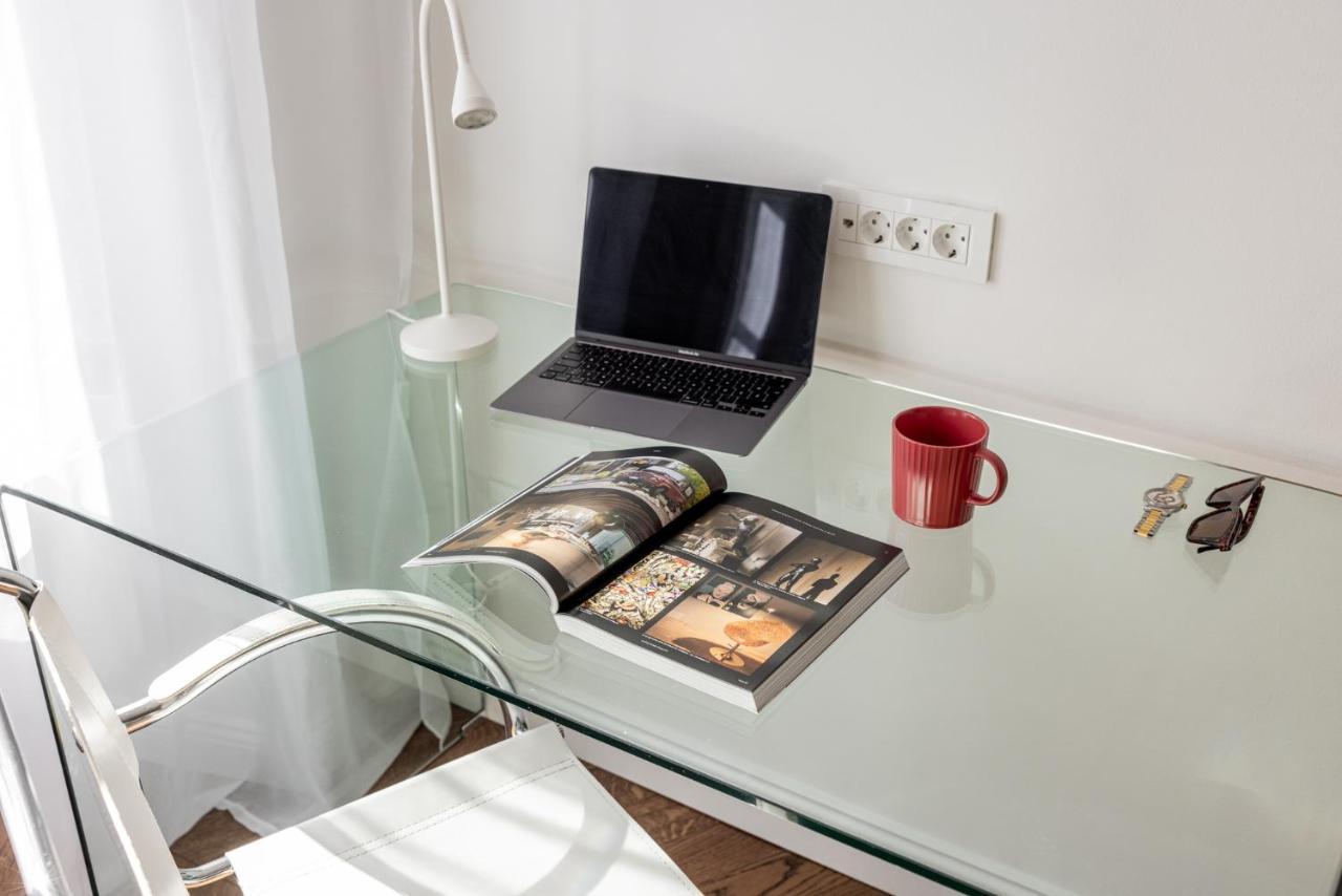 Apartment Swanky Residence, 4 Stars, Centre, Free Parking *